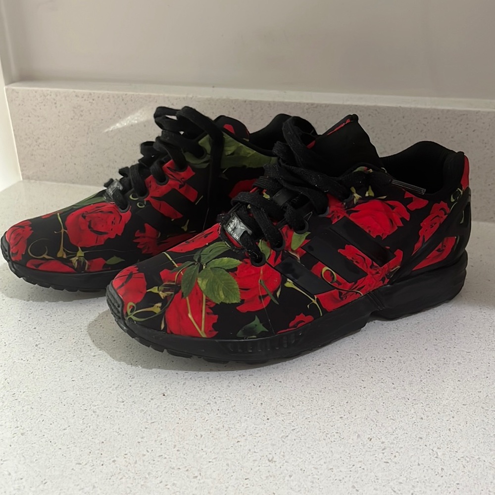 Limited edition rose adidas